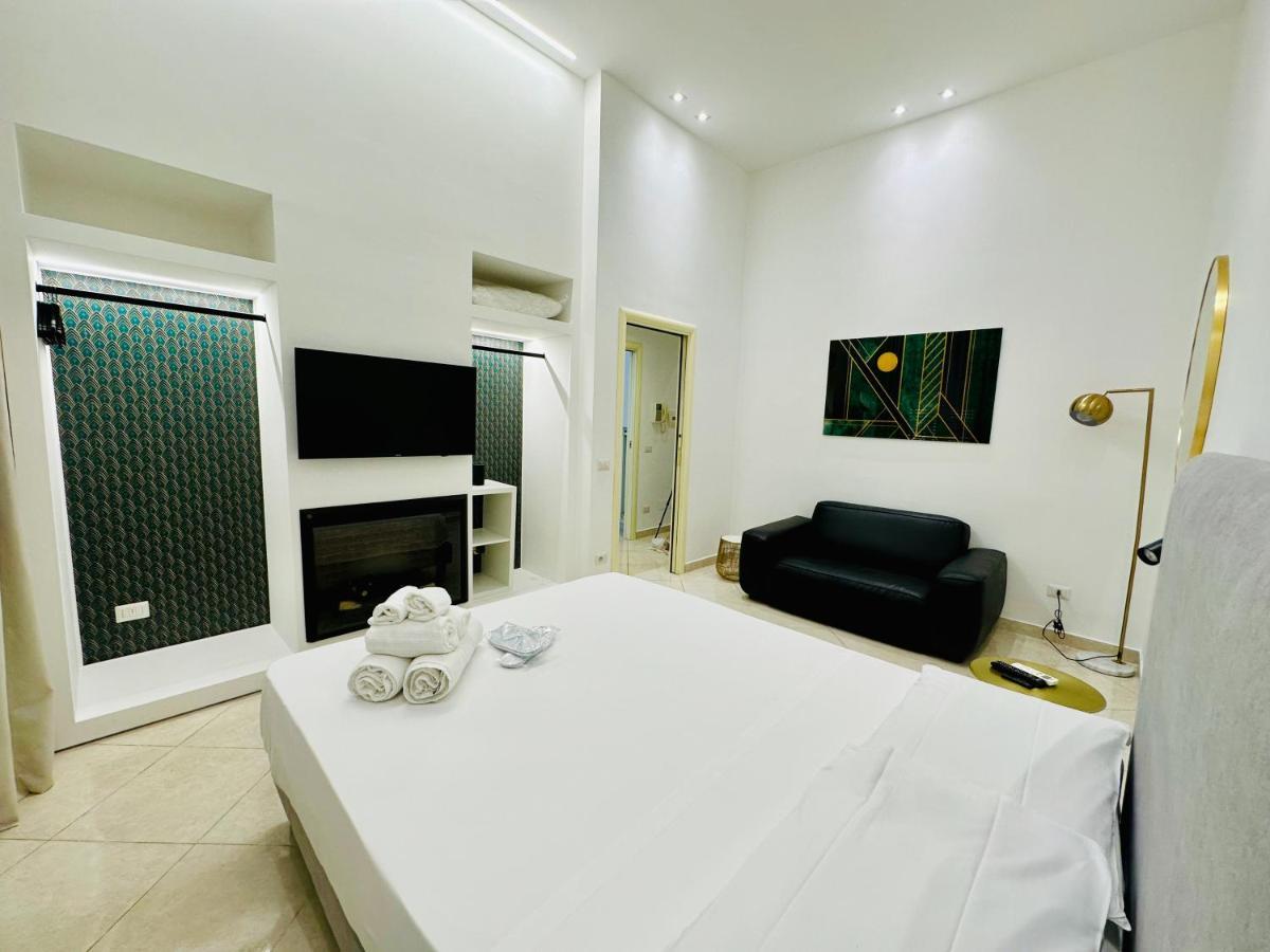 Garibaldi 118 Luxury Apartment Nápoly Kültér fotó