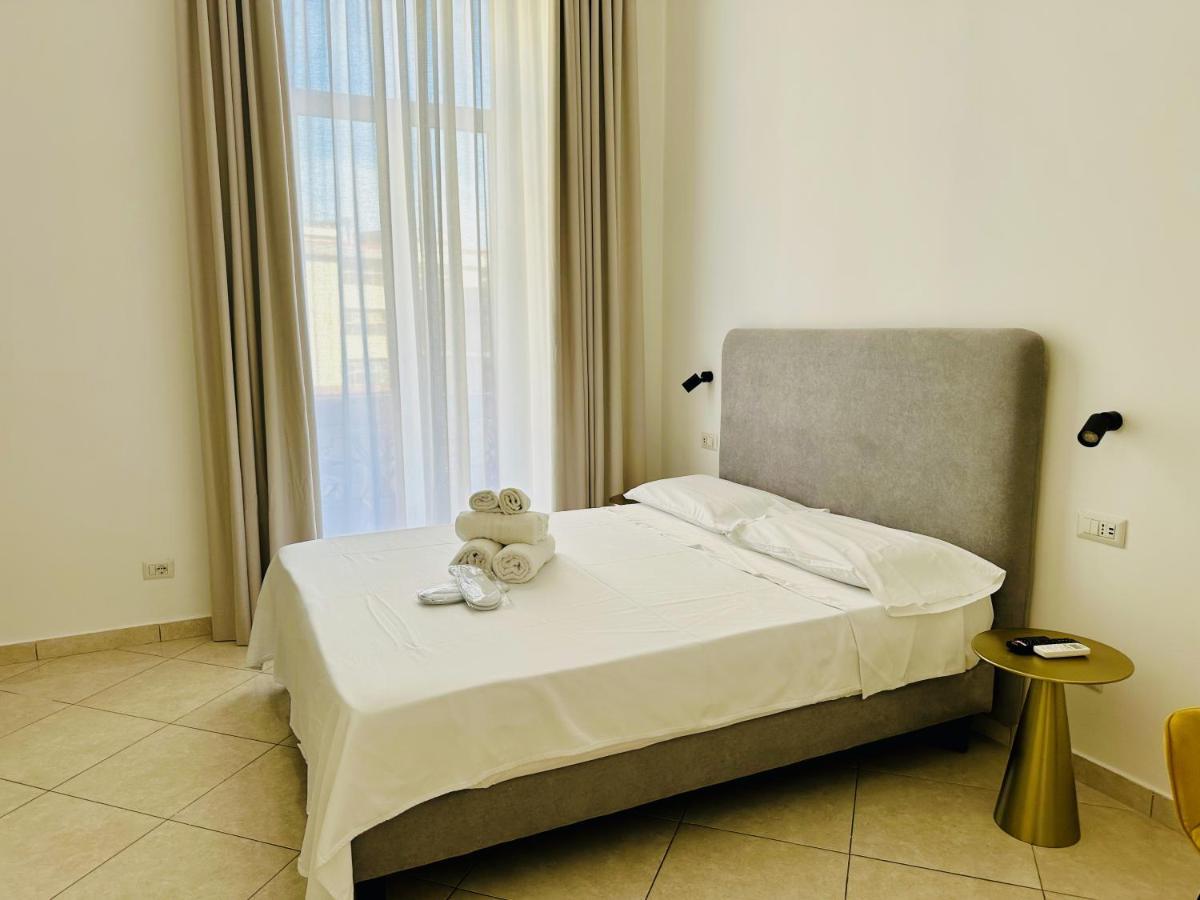 Garibaldi 118 Luxury Apartment Nápoly Kültér fotó